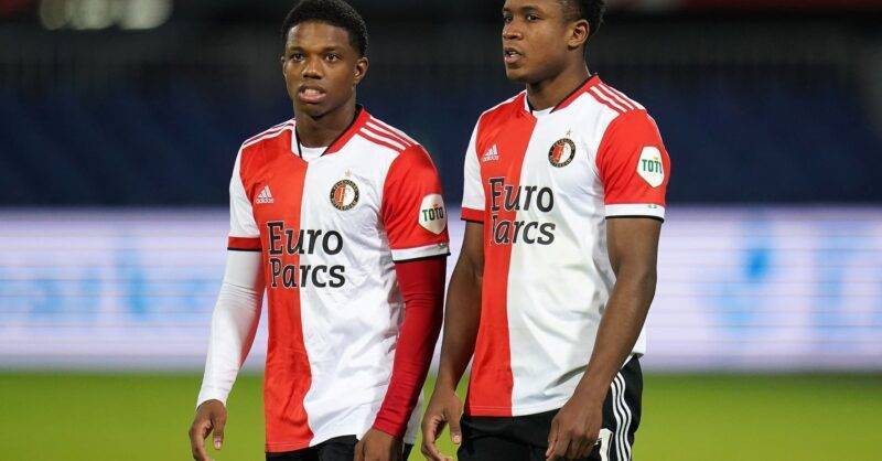 功首秀也让 功首秀也让