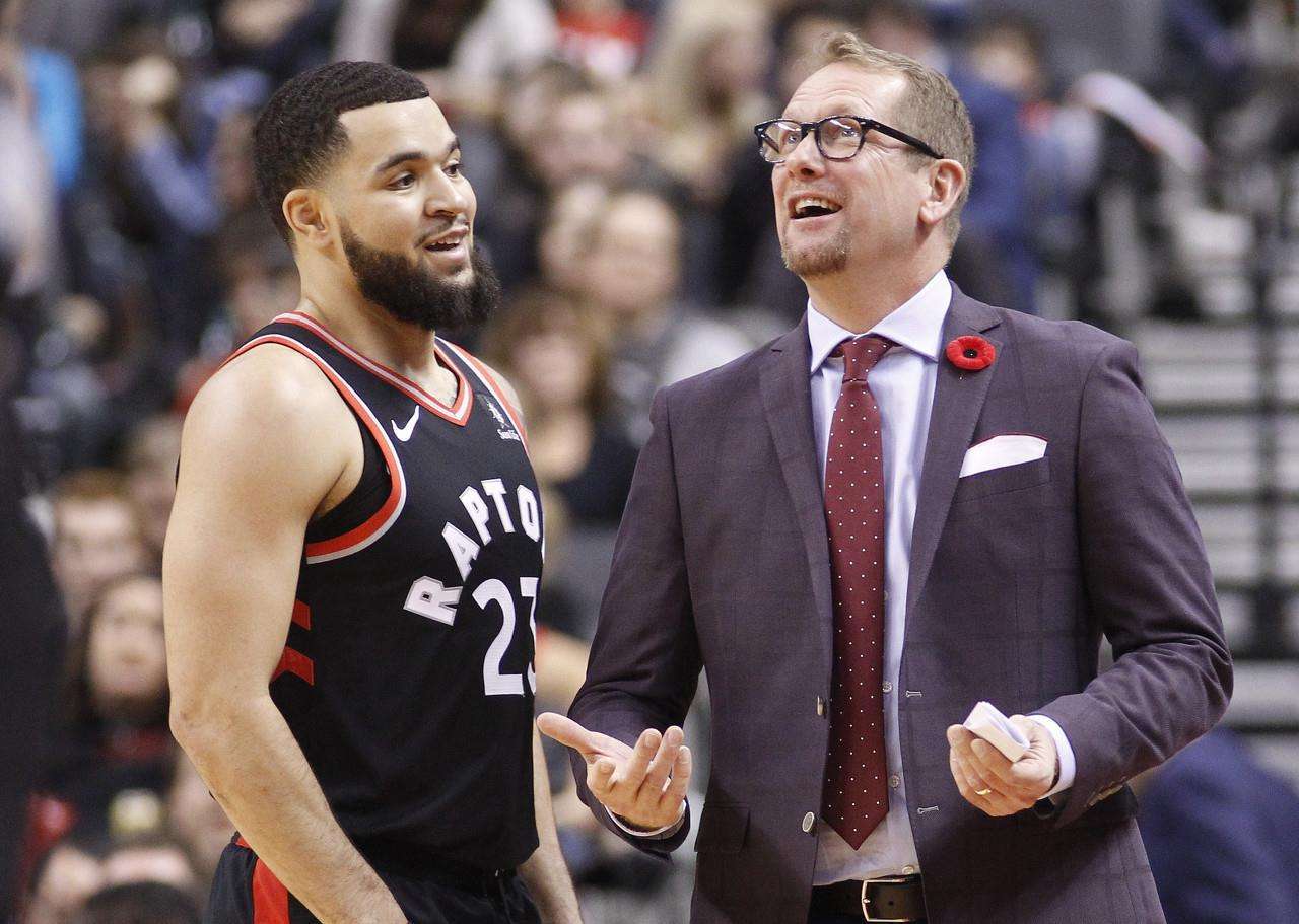 国足必须在 国足必须在