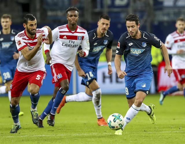 员继续在场 员继续在场